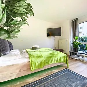 Wohlfuehl-apartment Mit Kostenfreier Tiefgarage, Wifi & Terrasse Apartment Leipzig