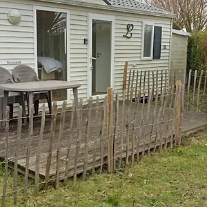 Luxueuze Stacaravan 4pers Met Terras En Tuintje Ferienhaus Bredene