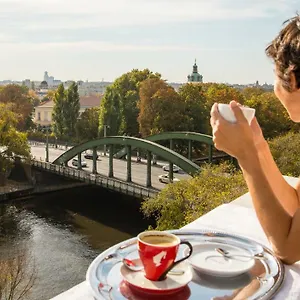 Riverside Apartment Berlin